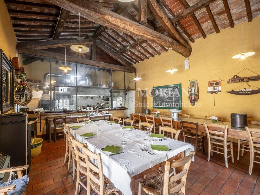 PODERE IL PERACCIO - SALA RISTORANTE