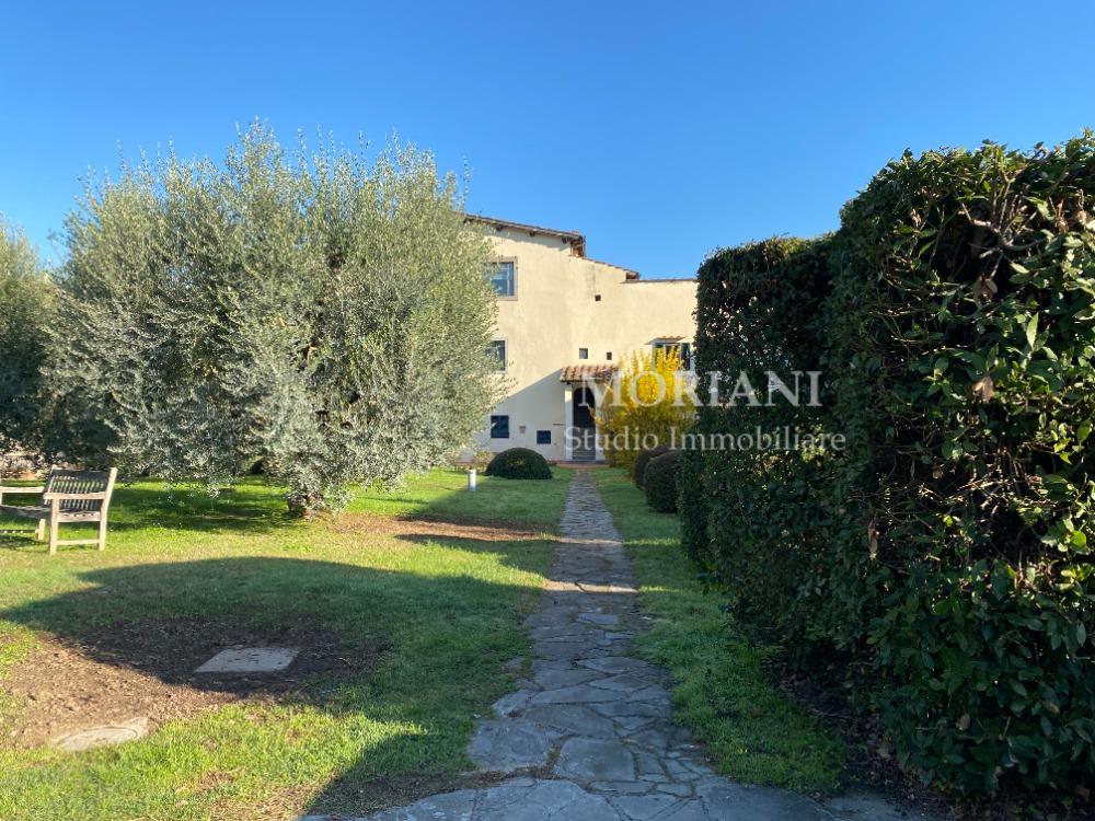 Paradiso - giardino condominiale Fortini Pressi